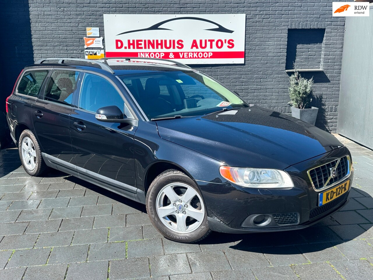 Volvo V70 - 2.0D Momentum APK 05-2027 - AutoWereld.nl