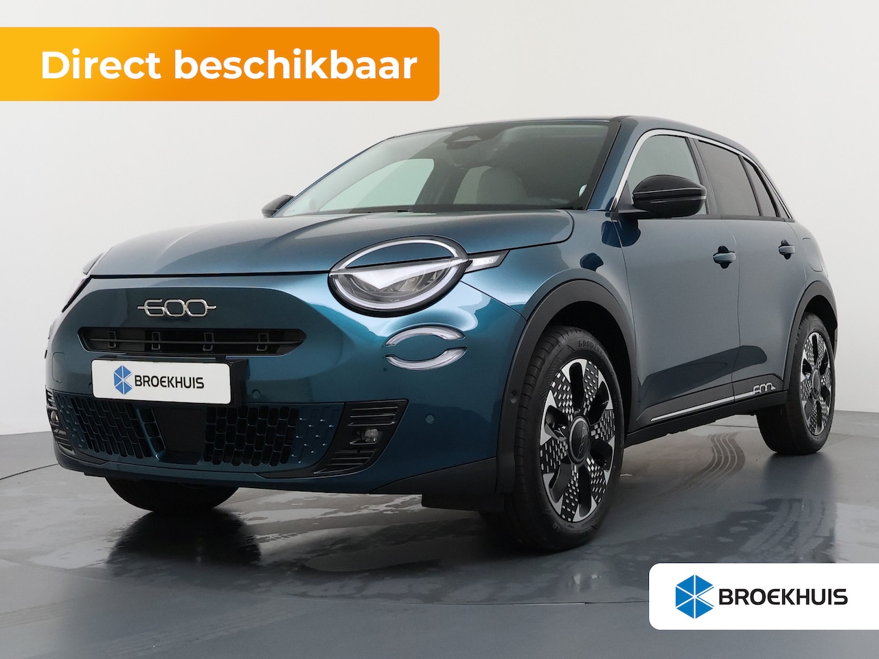 Fiat 600e - La Prima | 10,25" touchscreen radio met Bluetooth, DAB & USB | Automatische airconditionin - AutoWereld.nl