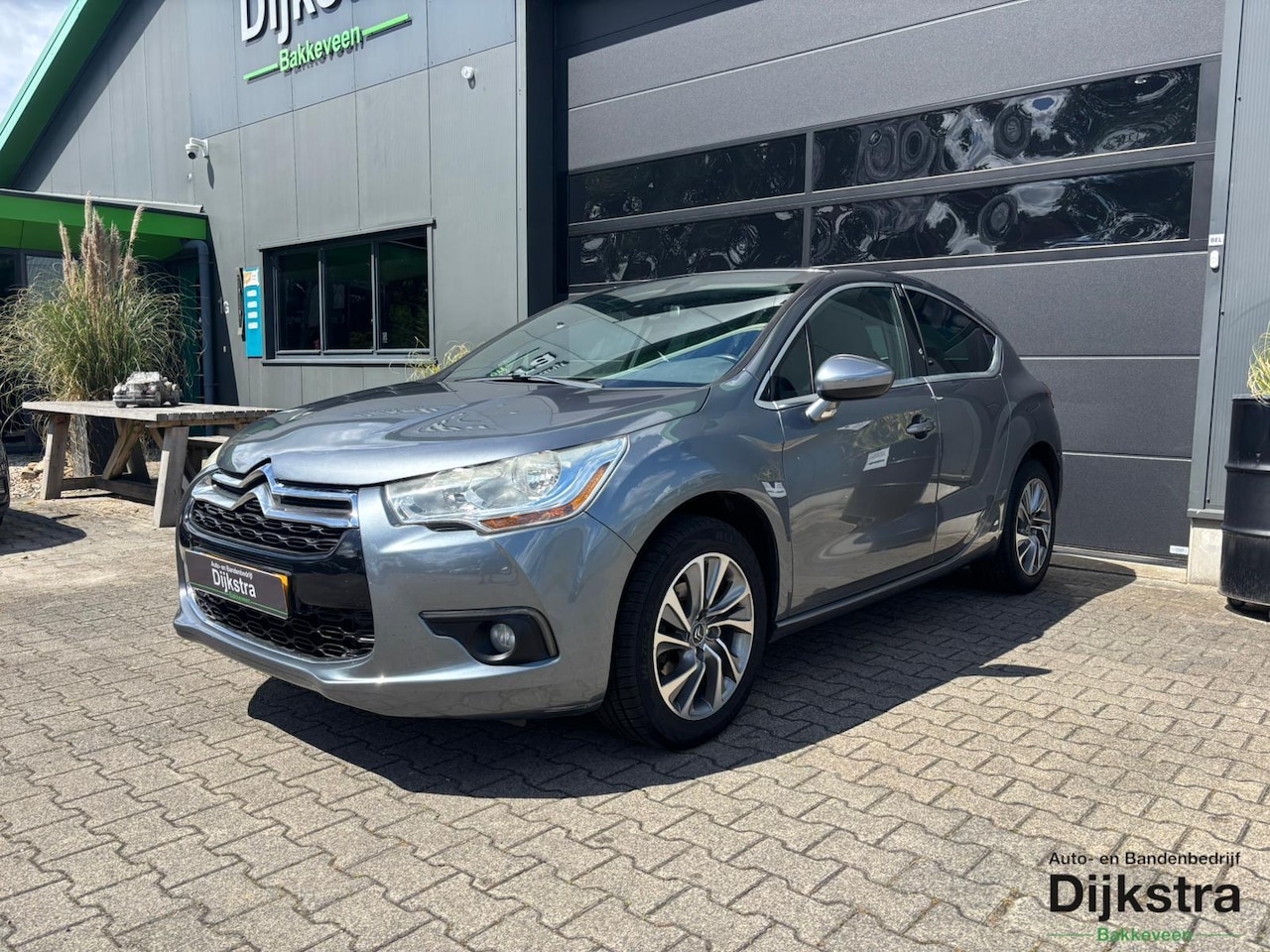 Citroën DS4 - 1.6 VTi So Chic | Airco | Cruise Control | Stoelmassage | - AutoWereld.nl