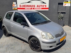 Toyota Yaris - 1.3 VVT-i Terra *APK NIEUW