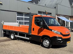 Iveco Daily - 35C14 2.3 375 Laadklep 500kg Trekhaak 3500kg trekgewicht Airco 2-Persoons Open laadbak Pic