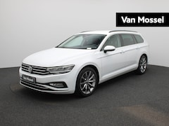 Volkswagen Passat Variant - 2.0 TDI Business | TREKHAAK | NAVIGATIE | STOELVERWARMING | CAMERA | KEYLESS | CLIMATE CON