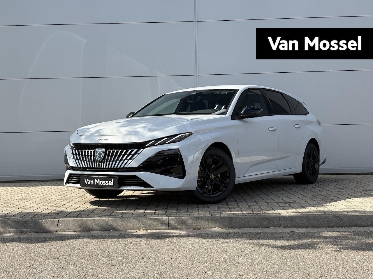 Peugeot 308 SW - 1.2 Hybrid 145 e-DCS6 Business | 360 Camera | Cruise Control | Apple Carplay/Android Auto - AutoWereld.nl
