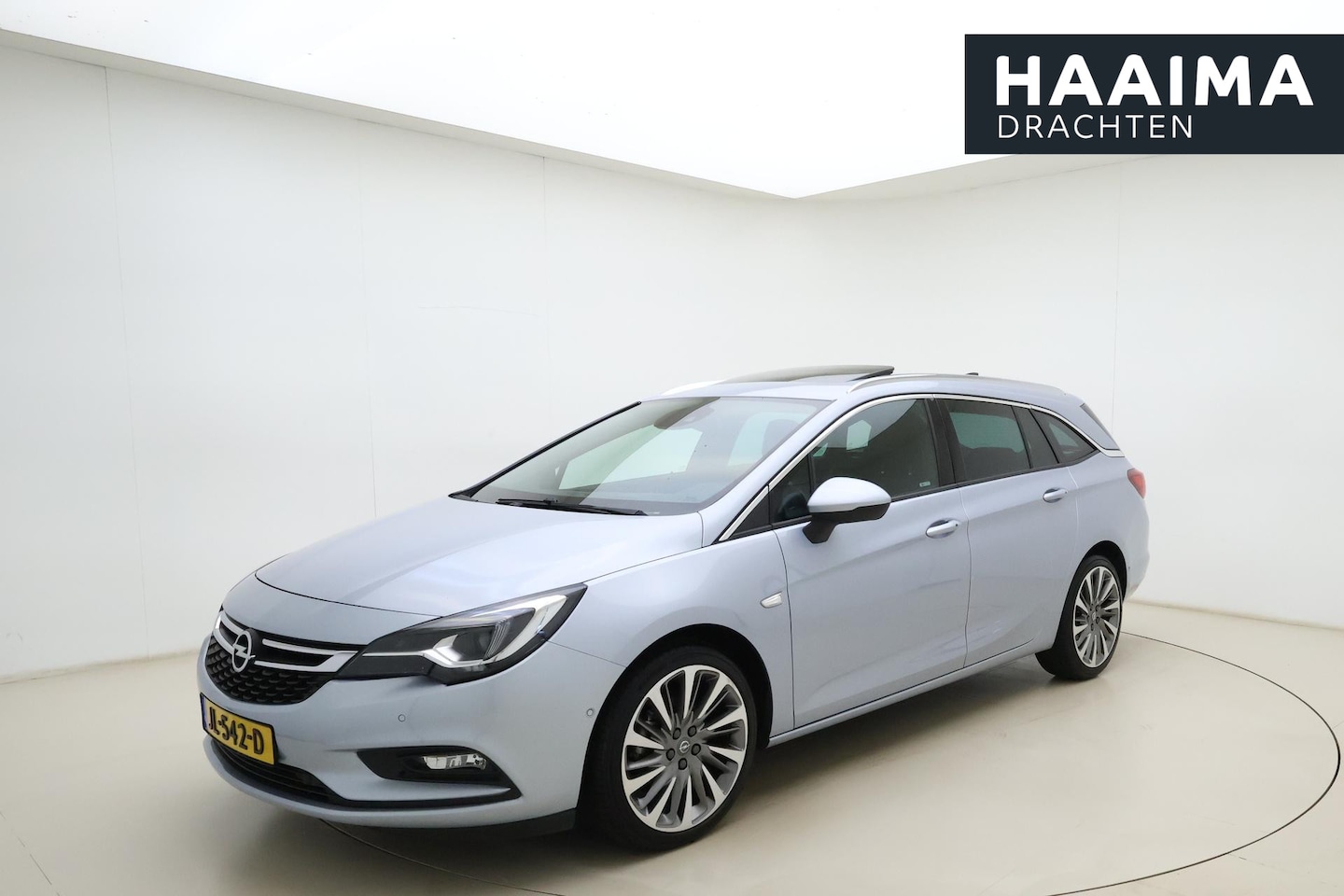 Opel Astra Sports Tourer - 1.4 Innovation | Lederen bekleding | Stoelverwarming en stoel koeling | Climate control | - AutoWereld.nl