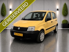 Fiat Panda - GERESERVEERD * 1.2 - Slechts 17.762 KM NAP- 1e Eigenaresse - NIEUWE DISTRIBUTIE