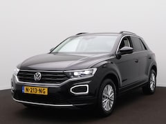 Volkswagen T-Roc - 1.0 TSI 110Pk Style LED - Side Assist - ACC - Climatronic - Apple Carplay/Android Auto - P
