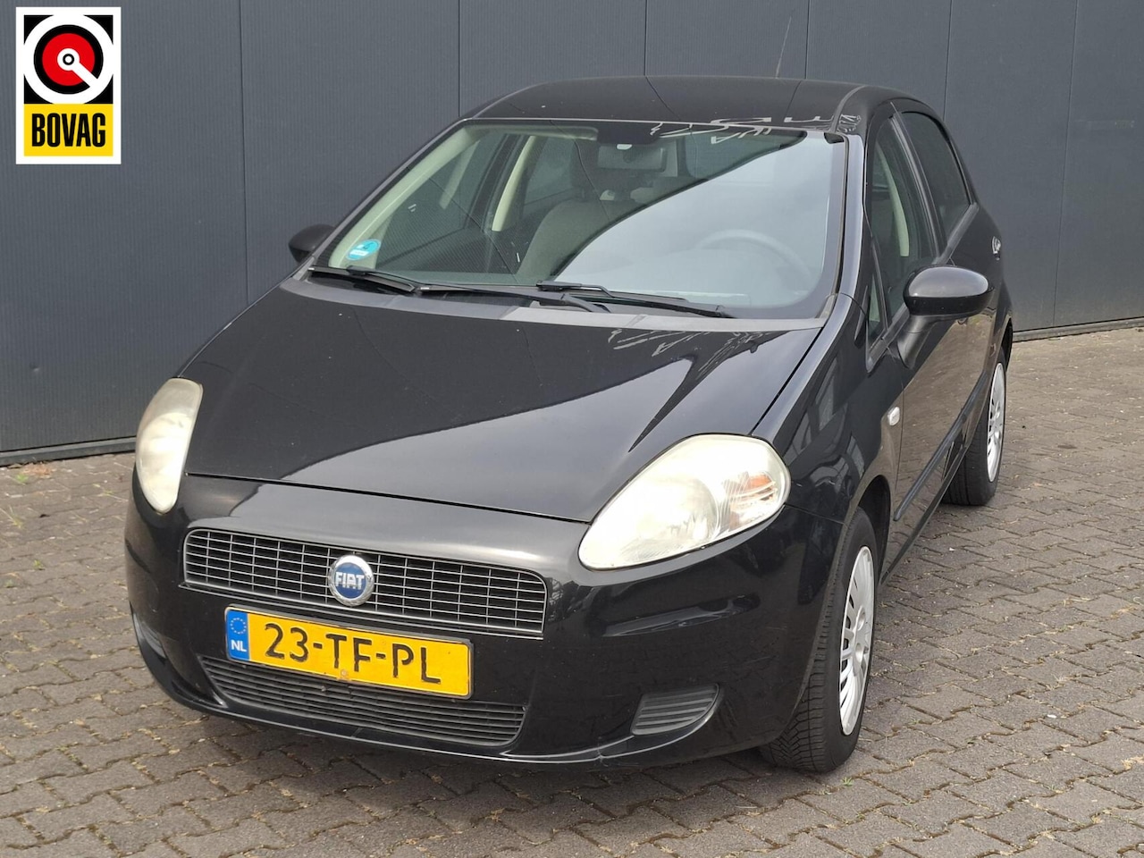Fiat Grande Punto - 1.4 Active 5 DEURS / NIEUWE APK! - AutoWereld.nl