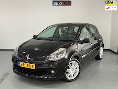 Renault Clio - 1.6-16V Initiale