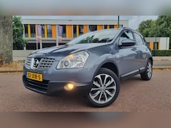 Nissan Qashqai - 1.6i Connect Edition Panodak/ Camera