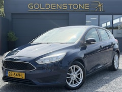 Ford Focus - 1.0 Trend Edition Dealer Onderhouden, Trekhaak, Navi, Airco, Cruise, 2e Eigenaar, N.A.P, 1