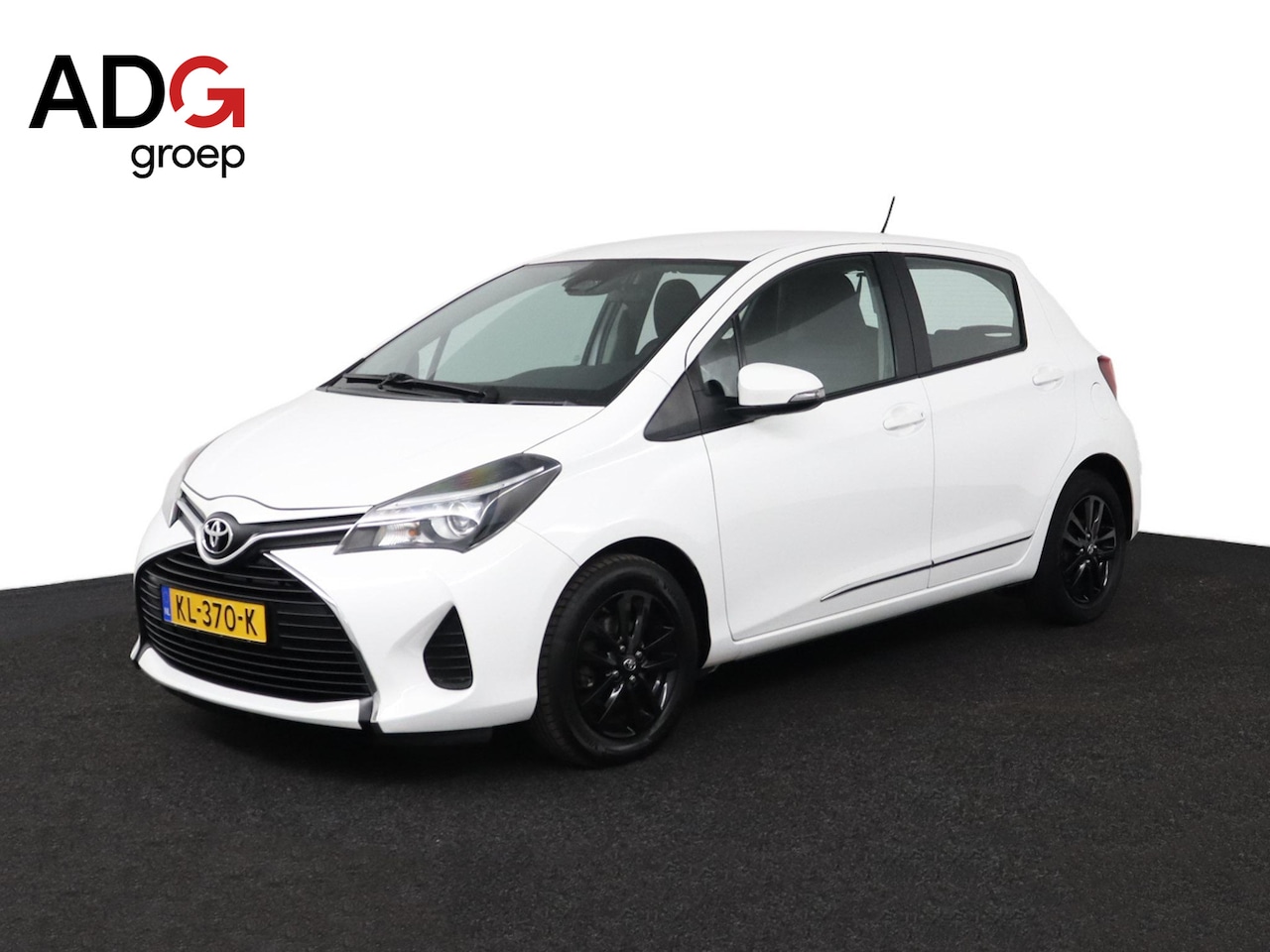 Toyota Yaris - 1.0 VVT-i Trend | Climate Control | Navigatie | Parkeercamera | Lichtmetalen Velgen | - AutoWereld.nl