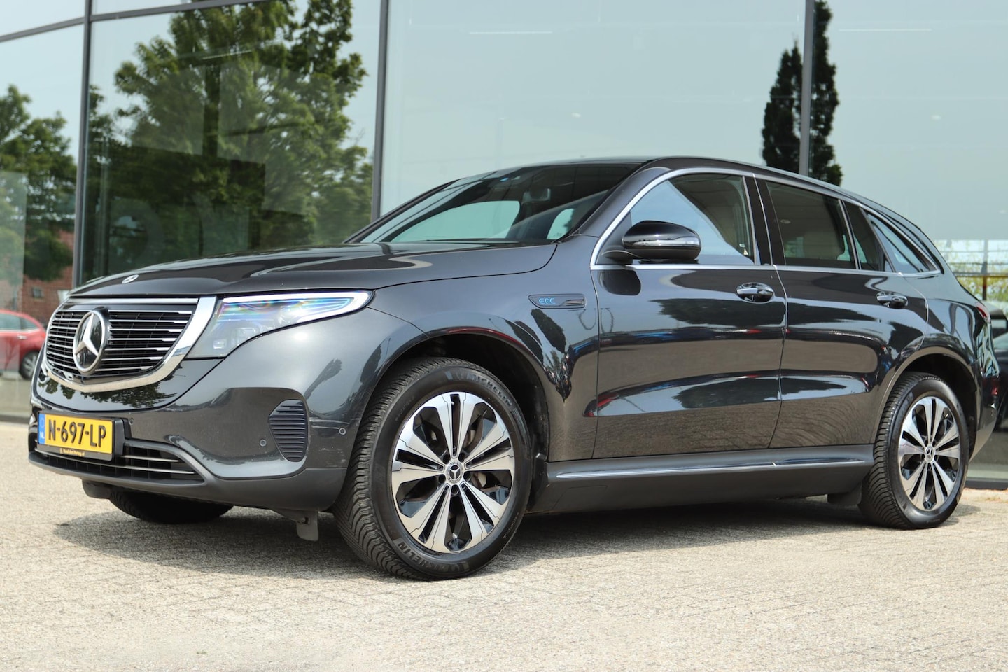 Mercedes-Benz EQC - 400 4MATIC BUSINESS SOLUTIONS 80 KWH | SOH 96% | CAMERA | CARPLAY | LEDER | KEY-LESS | AMB - AutoWereld.nl