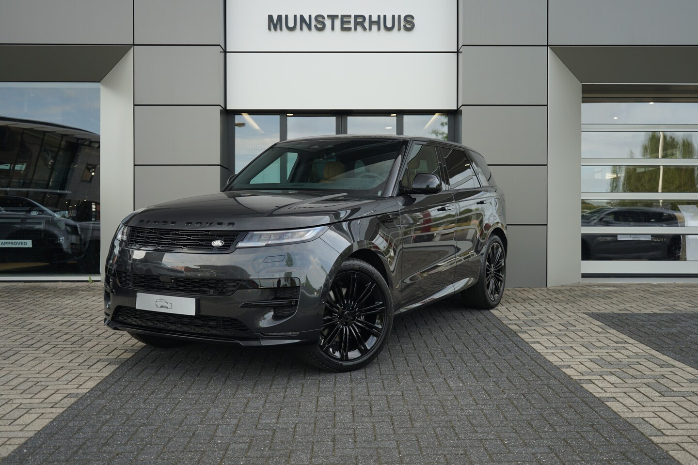 Land Rover Range Rover Sport - 3.0 P460e Momentum Edition PHEV | Binnenkort beschikbaar | - AutoWereld.nl