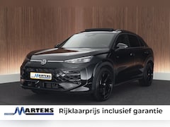 Volkswagen T-Roc - 1.5 eTsi 150pk DSG R-Line First Edition Panoramadak Trekhaak Camera Stoelverwarming Keyles