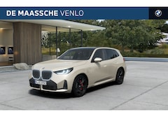 BMW X3 - 30e xDrive M Sport Automaat / Panoramadak / Trekhaak / Sportstoelen / Parking Assistant Pl