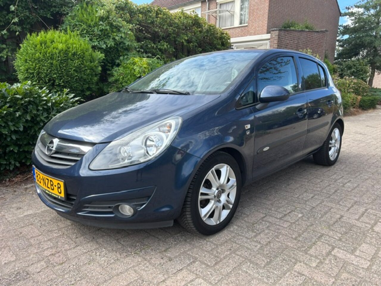 Opel Corsa - 1.2-16V Automaat '111' Edition 1e eig/ 5 Drs/ Airco/ Origineel NL auto/ met NAP/ Nw-APK/ / - AutoWereld.nl