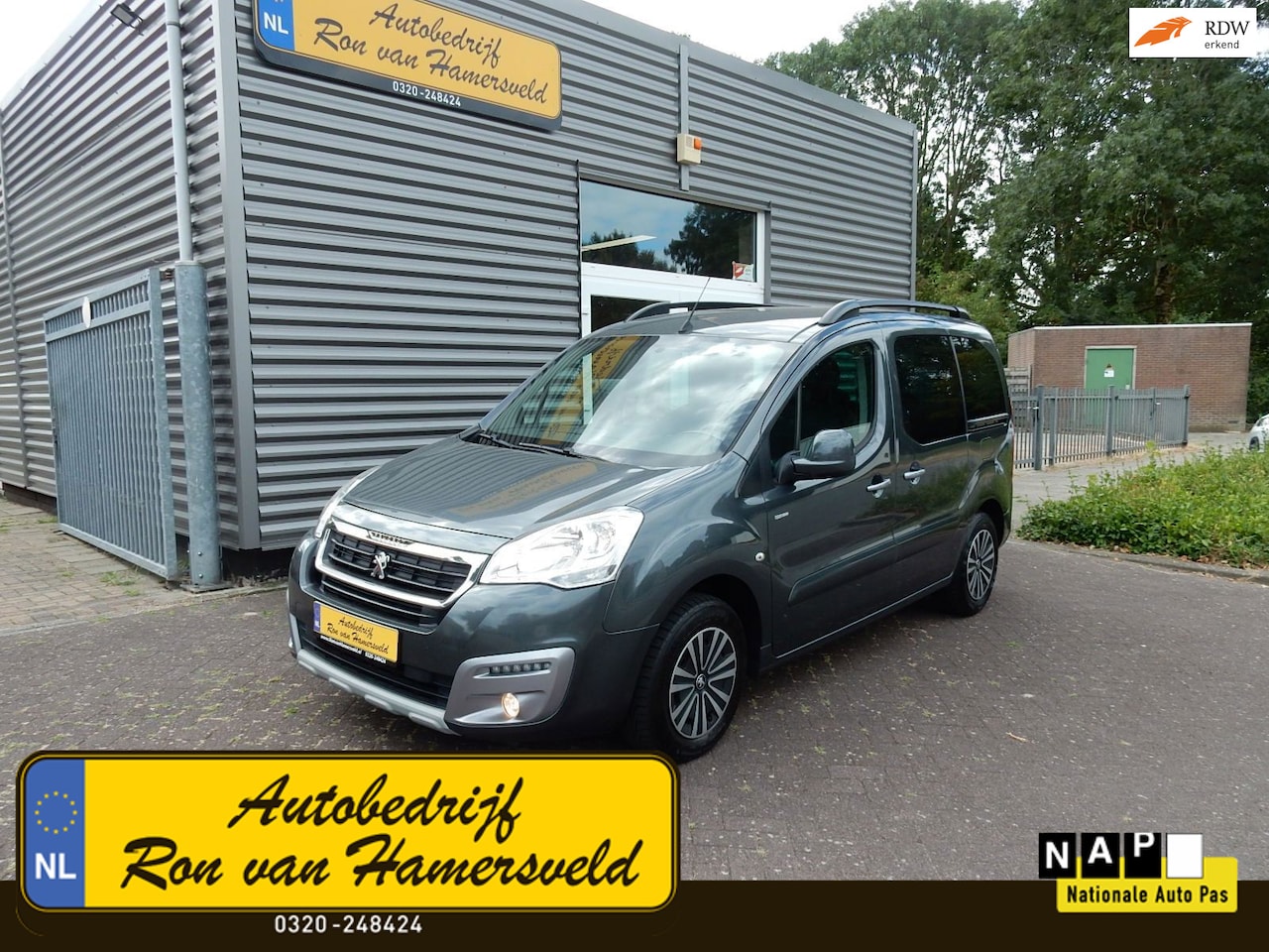 Peugeot Partner Tepee - 1.2 PURE TECH STYLE*NAVI*CR CONTR*NW RIEM* - AutoWereld.nl