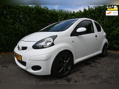 Toyota Aygo - 1.0-12V Access. Origineel Nederlandse auto met NAP