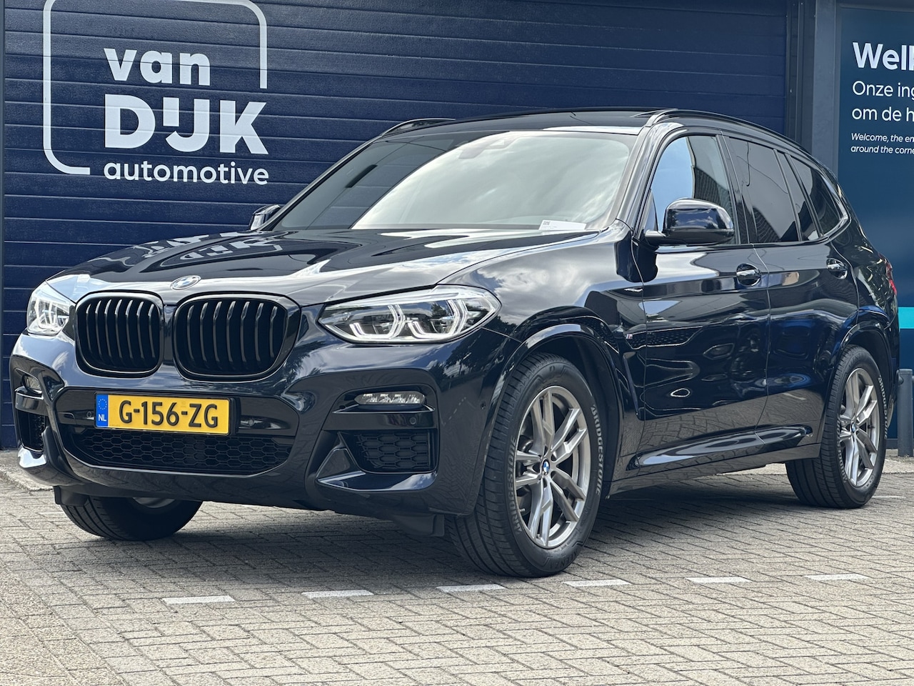 BMW X3 - sDrive20i Launch Edition High Executive M SPORT PANORAMADAK LEDER NAVIGATIE TREKHAAK AFNEE - AutoWereld.nl