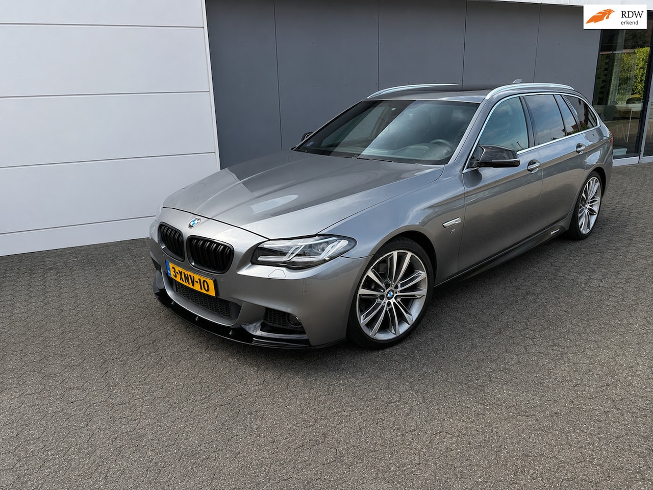 BMW 5-serie Touring - 520i Executive 520i Executive - AutoWereld.nl