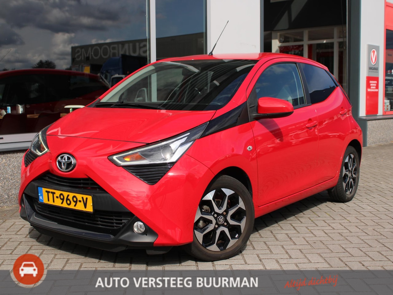 Toyota Aygo - 1.0 VVT-i x-clusiv 1.0 VVT-i x-clusiv 5-DRS, Climate control, Lichtmetalen velgen, Parkeercamera. - AutoWereld.nl