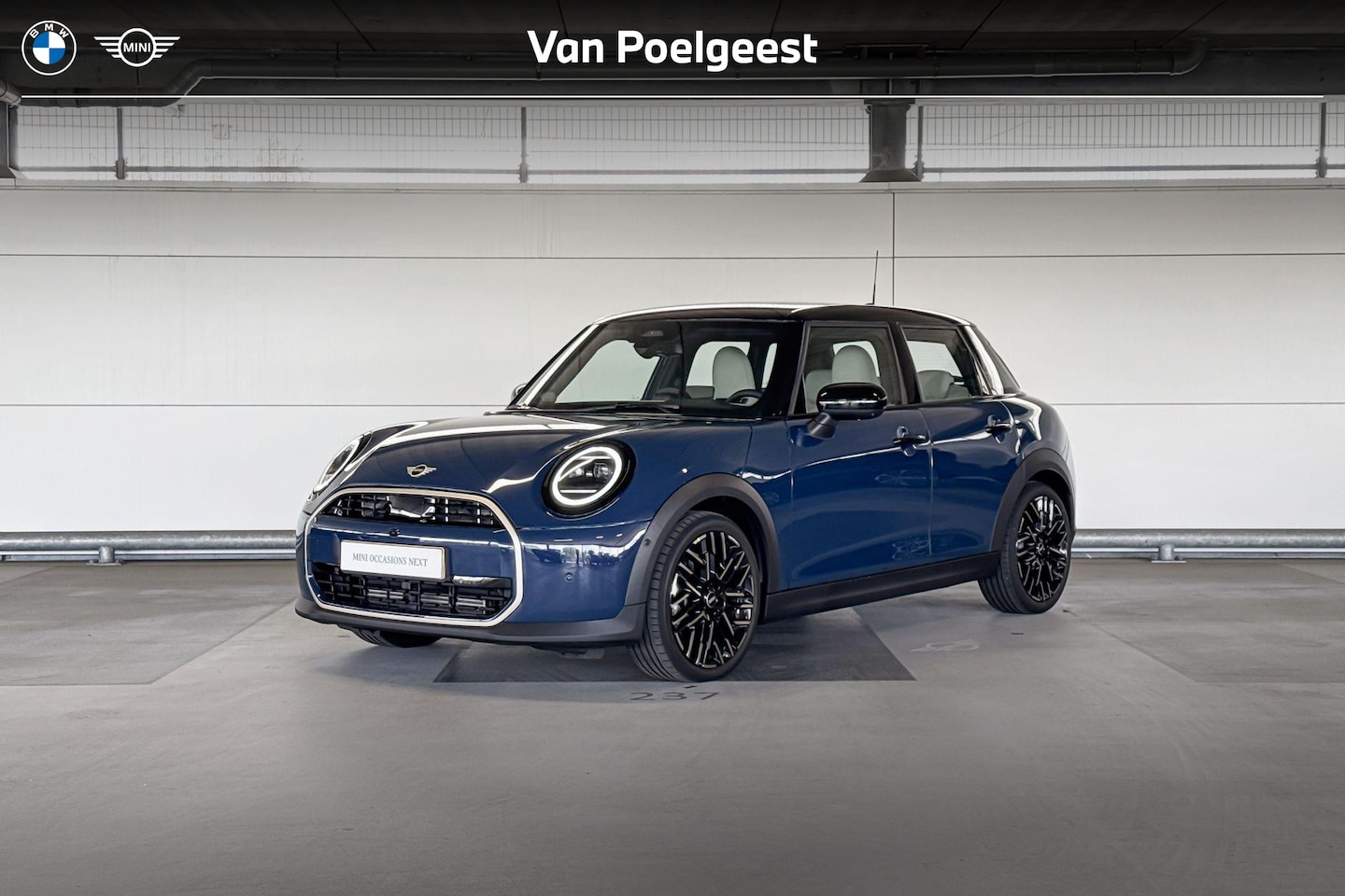 MINI 5-Deurs - Cooper C John Cooper Works S - AutoWereld.nl