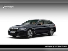 BMW 5-serie Touring - 530e xDrive M-Sport | Drive Assist Prof. | Trekhaak | Laserlight | 4-zone airconditioning