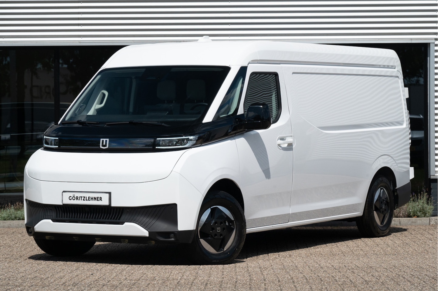 Farizon SV - L2H2 83 kWh Look | Comfort & Work | LMV | Trekhaak | ACC | 360cam | 2.000kg trekgew. - AutoWereld.nl
