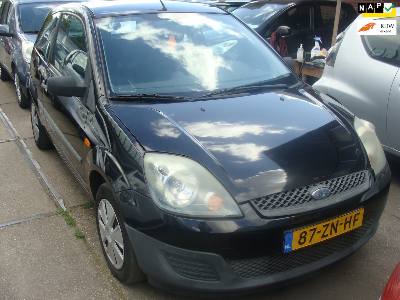 Ford Fiesta - 1.3-8V Cool & Sound st bekr airco elek pak nap apk - AutoWereld.nl