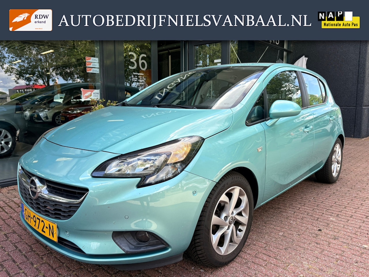 Opel Corsa - 1.4 Cosmo 89Dkm/Airco/Cruise/Camera/PDC/Trekhaak - AutoWereld.nl