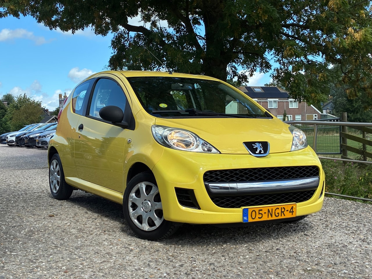 Peugeot 107 - 1.0-12V XR | APK 17-09-2027 Nu € 1.450,-!!! - AutoWereld.nl