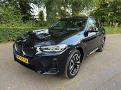 BMW iX3 - Executive 80kWh M-sport SOH 99%/Trekhaak/Pano/Led/Acarplay/Camera