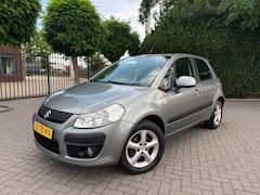 Suzuki SX4 - 1.6 Exclusive, Clima, LM-velgen 16", Isofix, Trekhaak, voor EXPORT