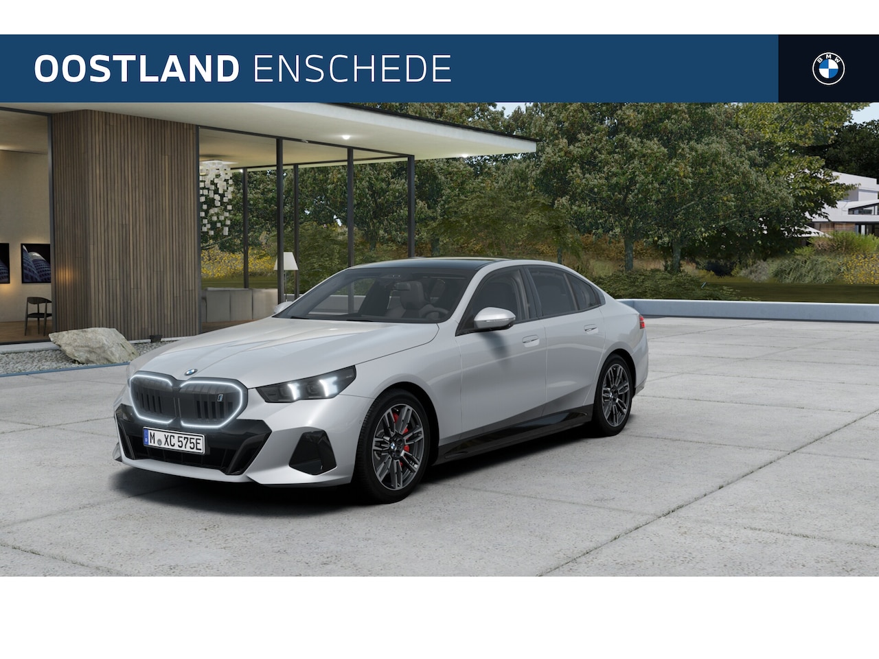 BMW i5 - eDrive40 M Sport / Panoramadak / Achteruitrijcamera / Adaptieve LED / Stoelverwarming - AutoWereld.nl