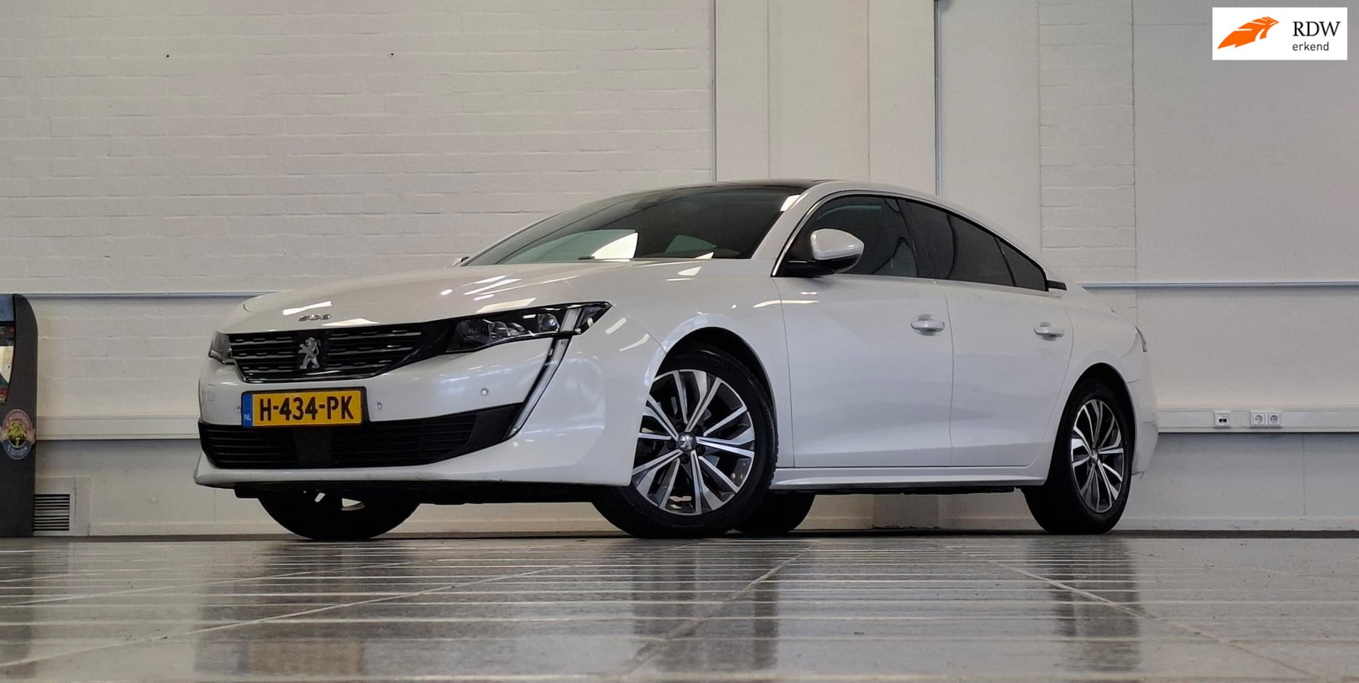 Peugeot 508 - 1.6 PureTech Blue Lease Active Schuif/kanteldak Camera Navi LED Mooi! - AutoWereld.nl