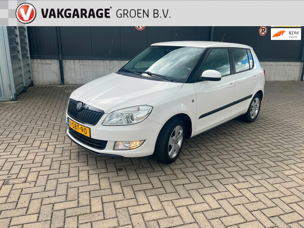 Skoda Fabia - 1.2 TSI Fresh / clima / cruise / trekh. / l.m. velgen ! - AutoWereld.nl
