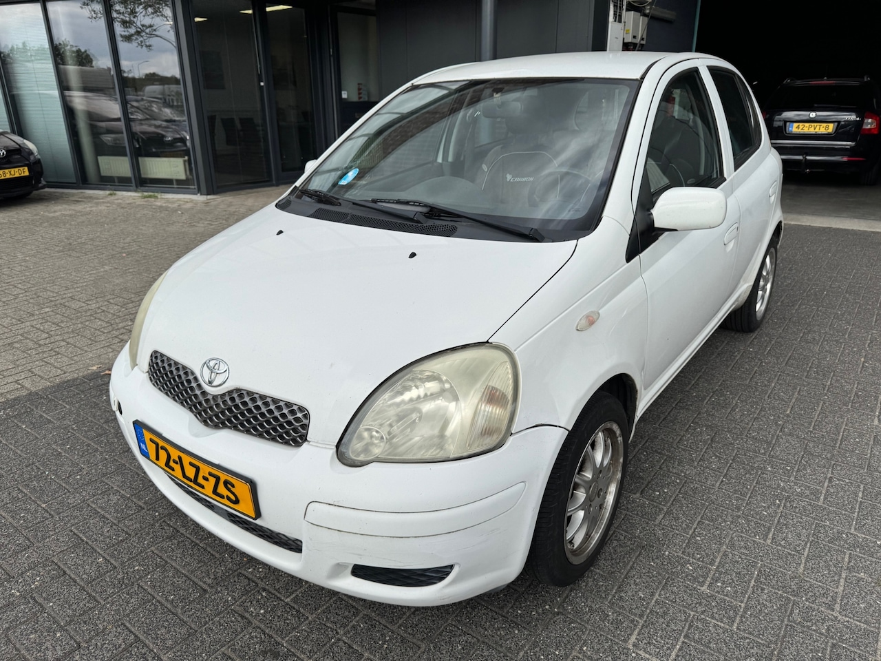 Toyota Yaris - 1.3 VVT-i Sol 5 DEURS AIRCO LMV - AutoWereld.nl