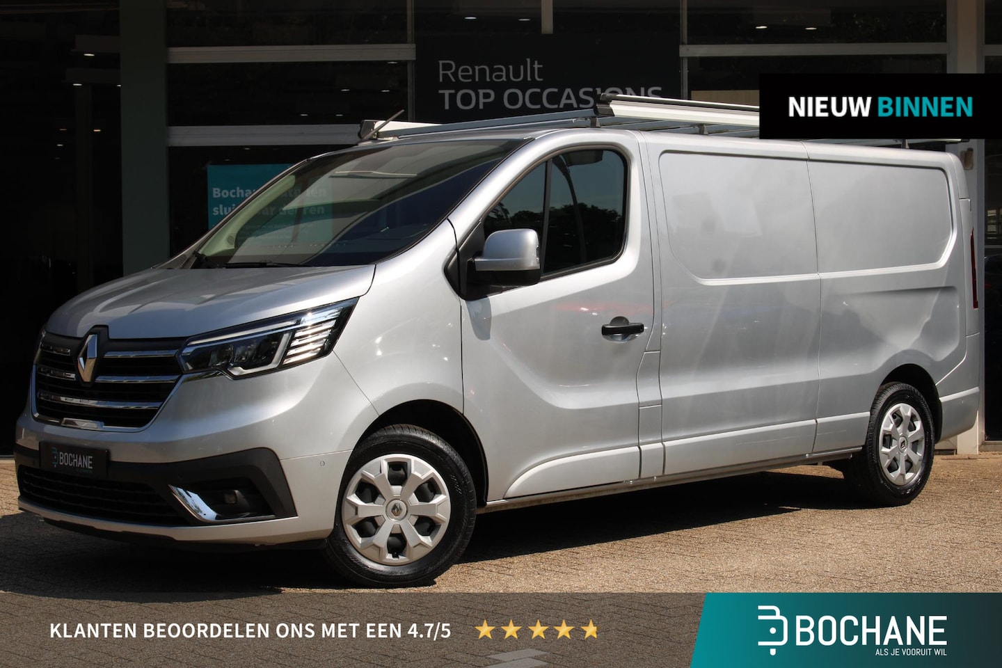 Renault Trafic - 2.0 dCi 130 T30 L2H1 Luxe Achteruitrijcamera | NAvigatie | Airco - AutoWereld.nl