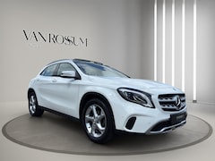 Mercedes-Benz GLA-Klasse - 180 Premium | Pano | Leder sportstoelen | Camera | 18" | Cruise |