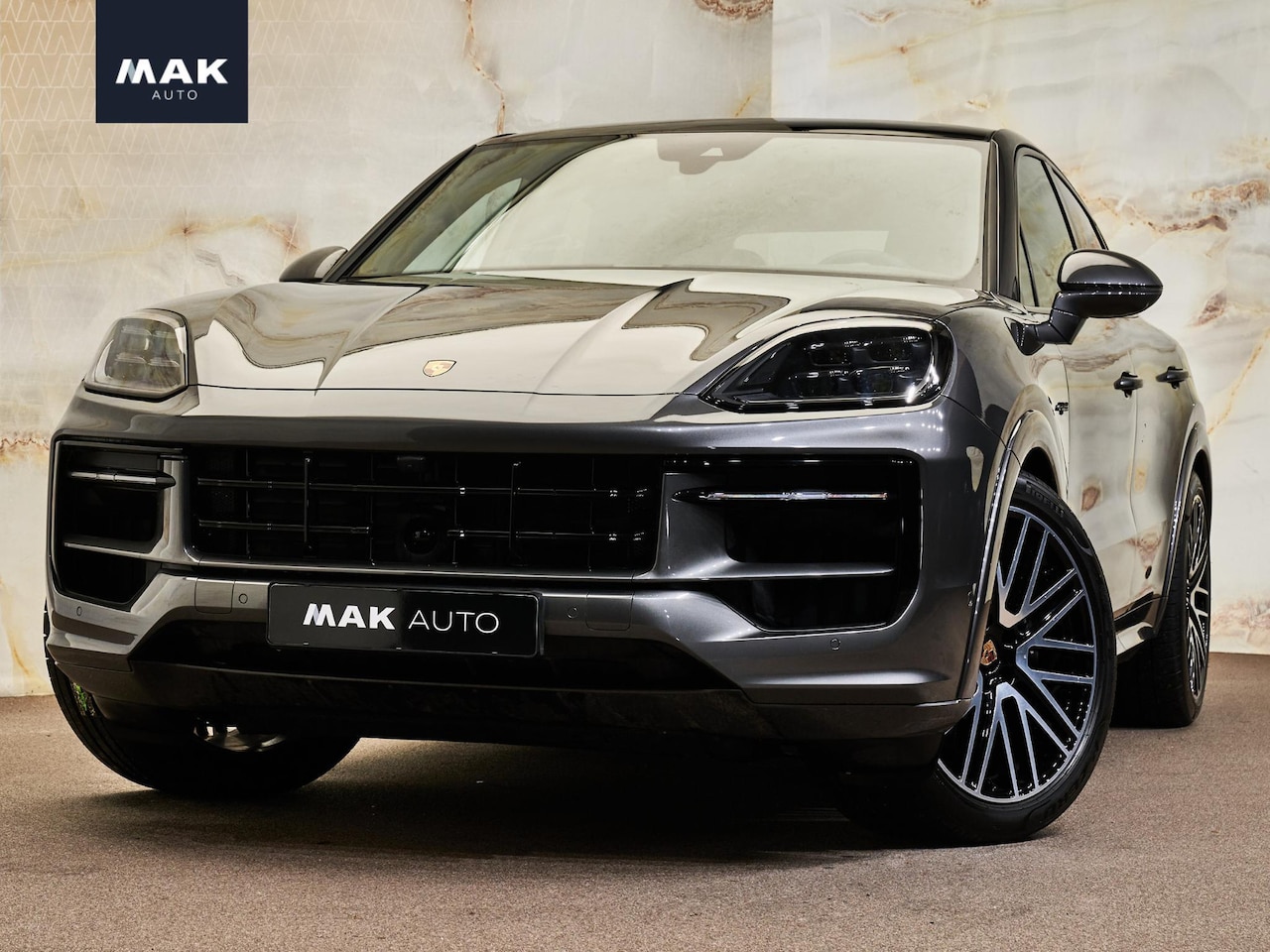 Porsche Cayenne Coupé - 3.0 S E-Hybrid 3.0 S E-Hybrid , SportDesign, pano, InnoDrive, 4W-best., luchtv., tr.haak, Burmester, PDCC - AutoWereld.nl