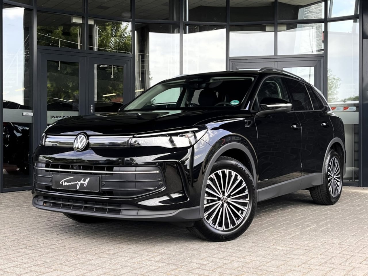 Volkswagen Tiguan - 1.5 eTSI GOAL - TREKH. - LED PLUS - 360 GR. - 18 INCH - AutoWereld.nl