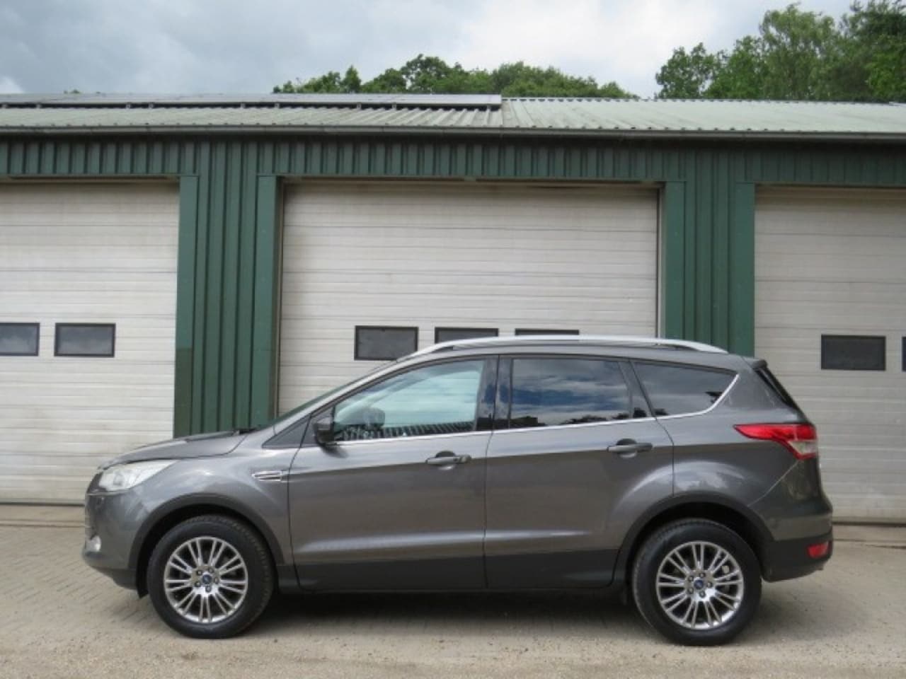 Ford Kuga - 1.6 Titanium Plus 1.6 Titanium Plus - AutoWereld.nl