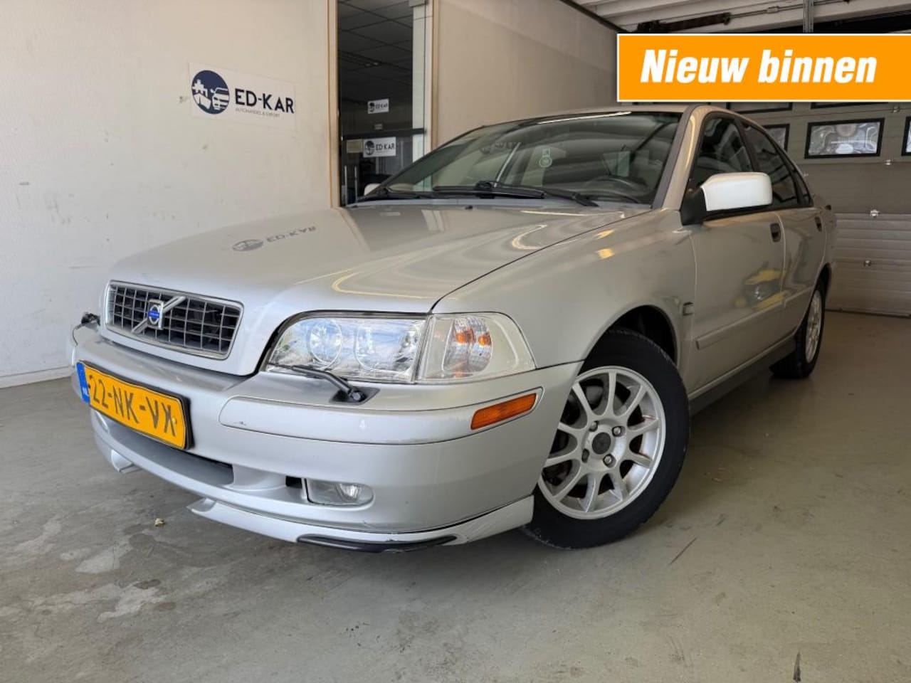 Volvo S40 - 1.8 Europa KOUDE AIRCO NAP APK RIJDT GOED - AutoWereld.nl