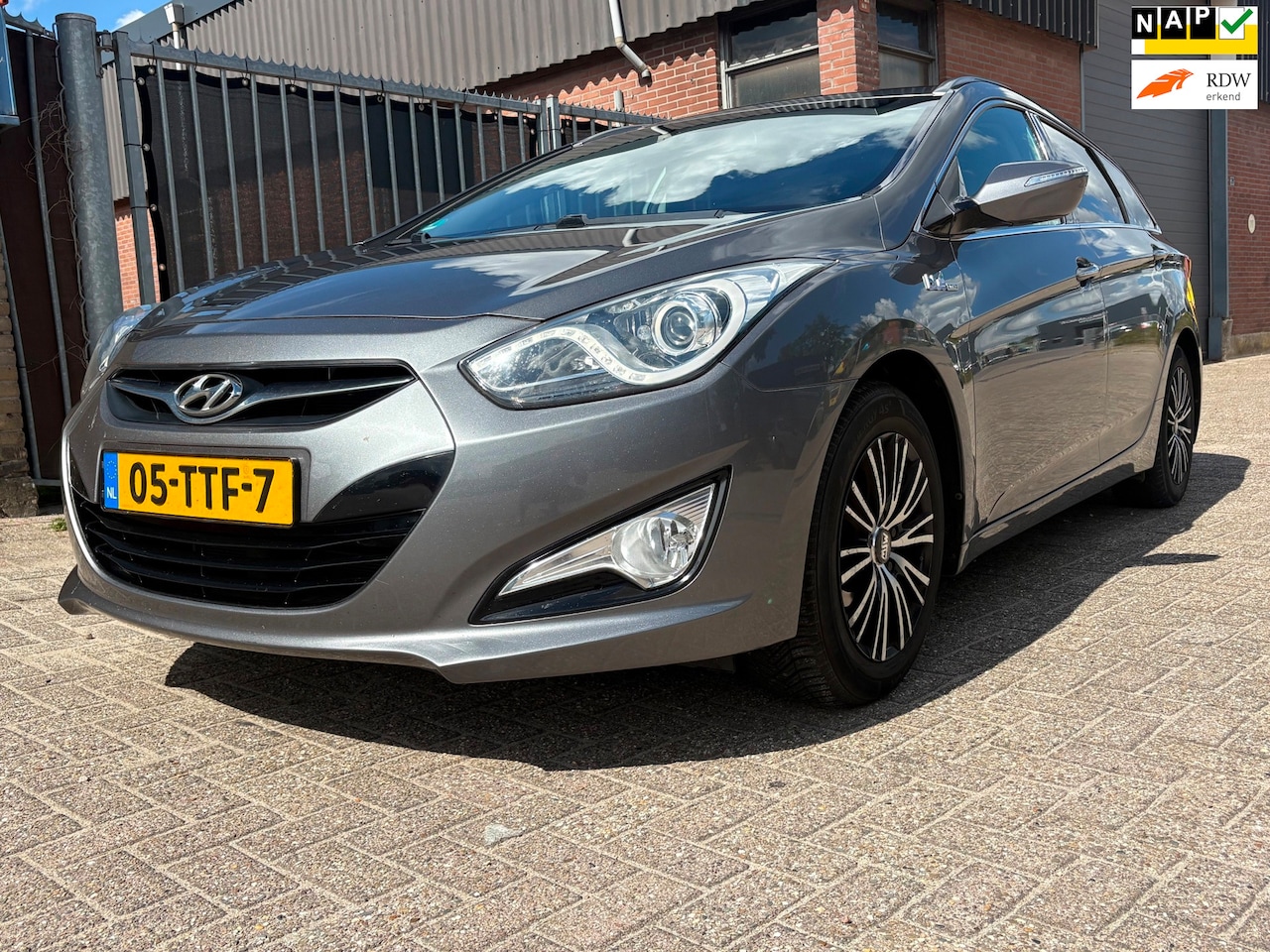 Hyundai i40 Wagon - 1.6 GDI Blue Business | NAVI | Cruise | Trkhk. - AutoWereld.nl