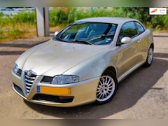Alfa Romeo GT - 1.9 JTD Progression Clima Leer Cruise Bose PDC