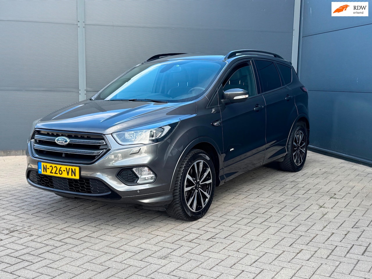 Ford Kuga - 1.5 Titanium 4WD Automaat Alle opties , ST - AutoWereld.nl