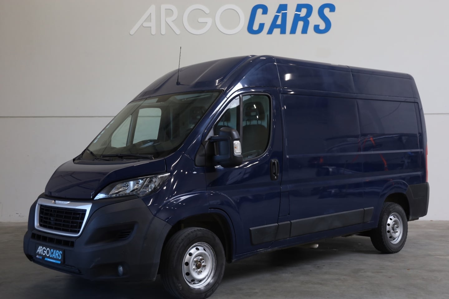 Peugeot Boxer - 2.0 BlueHDI L2/H2 Premium 163PK CAMERA PDC CRUISE NAVI AIRCO LEASE A/A €88,- P.M. INRUIL M - AutoWereld.nl