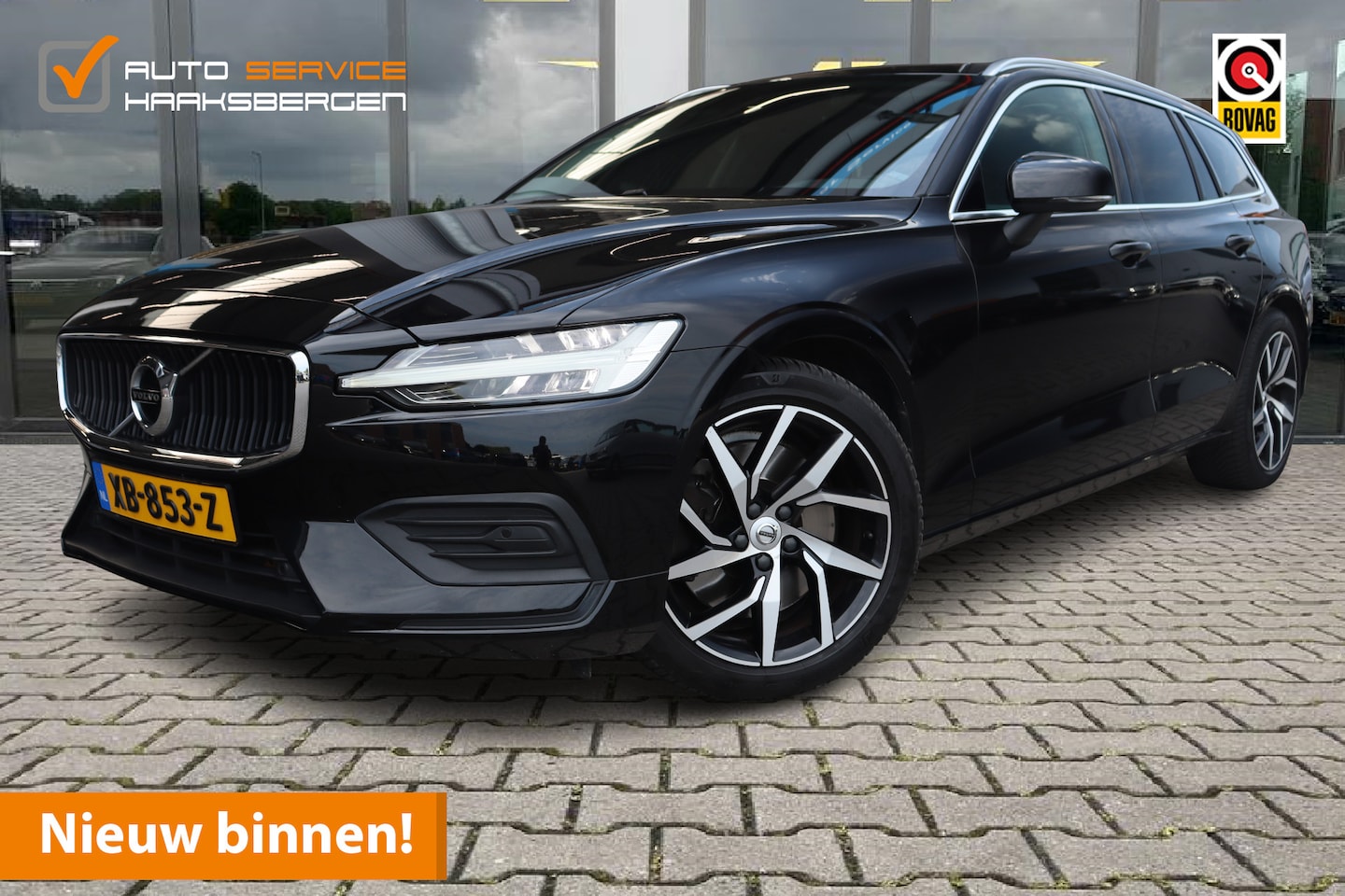 Volvo V60 - 2.0 T5 Momentum | Trekhaak | Pano | Leder | - AutoWereld.nl