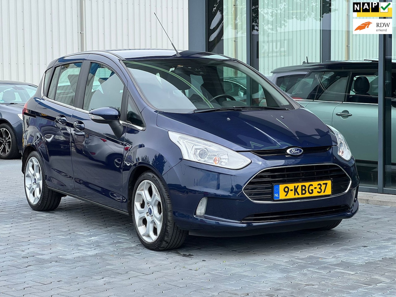 Ford B-Max - 1.0 ECOBOOST TITANIUM STOELVERWARMING - AutoWereld.nl
