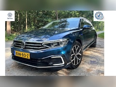 Volkswagen Passat Variant - 1.4 TSI PHEV GTE Business | Premium | DCC | TRH | Leder | IQ | 3D